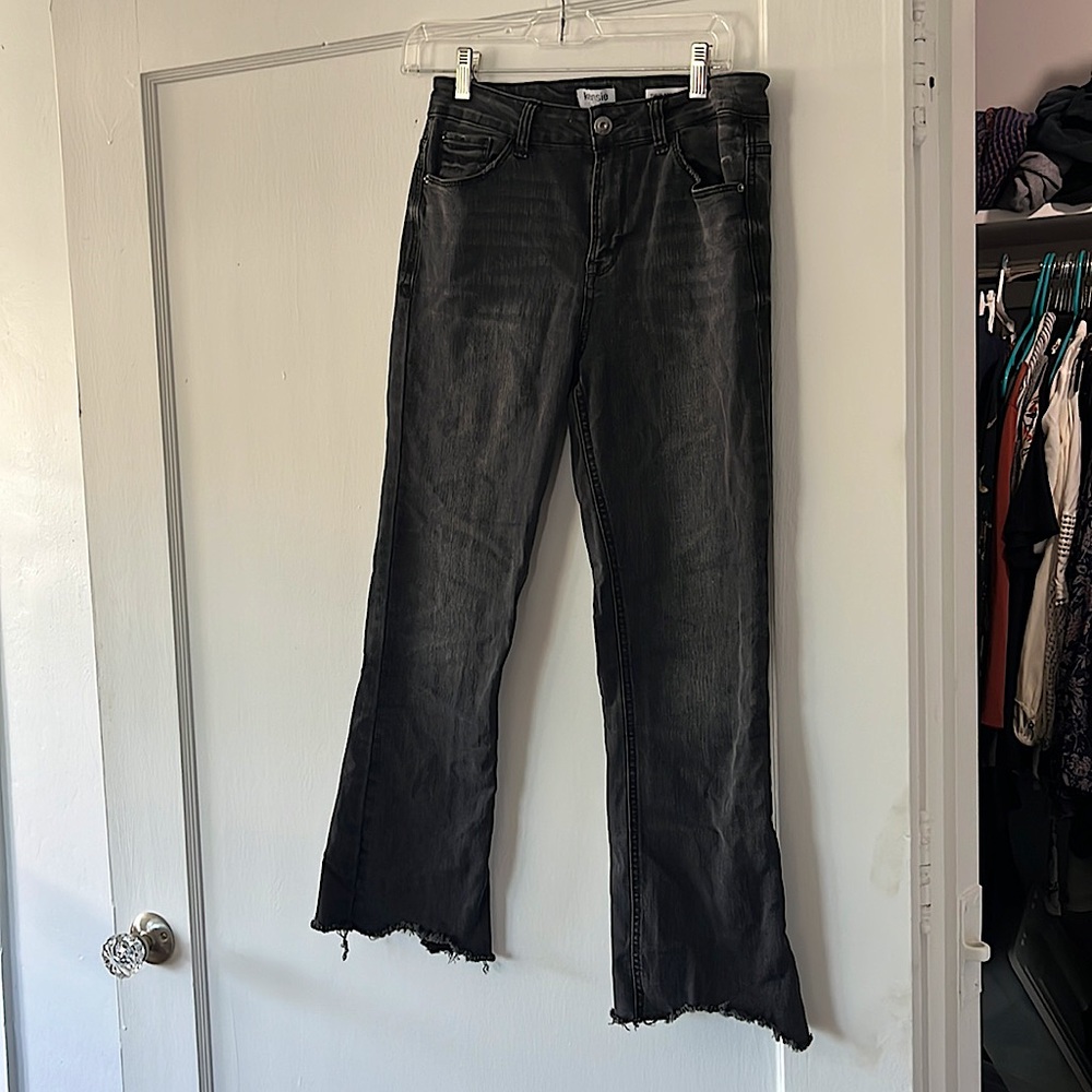 Dark grey flare crop jeans - size 6/28